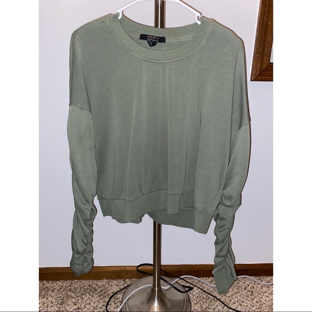 Crop Sweatshirt